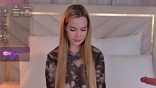 Snapshot of JaneBrock chatting on 09-19-25, 03:02 JaneBrock online show from 09-19-25, 03:02