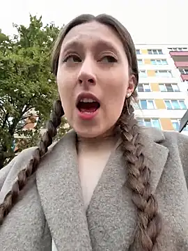 FroggyAnna online show from 10-03-25, 01:19