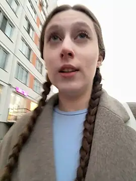 FroggyAnna online show from 10-12-25, 02:38