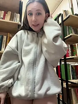 FroggyAnna online show from 04-11-26, 06:12