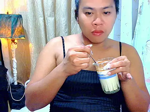 Snapshot of honeyLushess chatting on 11-03-25, 04:19 honeyLushess online show from 11-03-25, 04:19