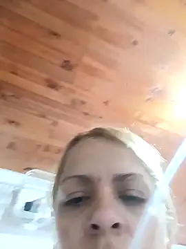 Snapshot of Alanna_Grays chatting on 11-30-25, 04:00 Alanna Grays online show from 11-30-25, 04:00