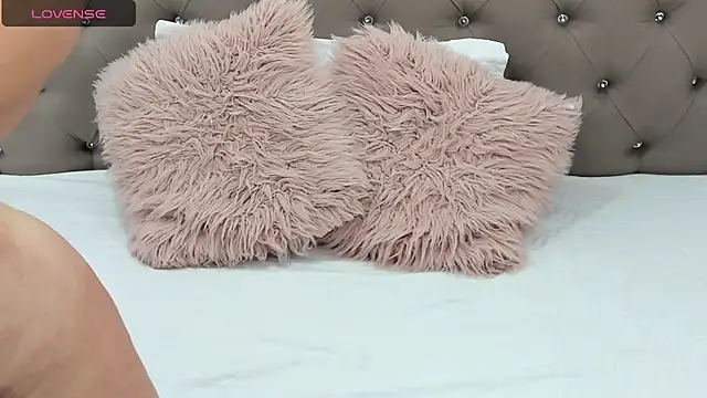 Isbettyche online show from 10-29-25, 11:17