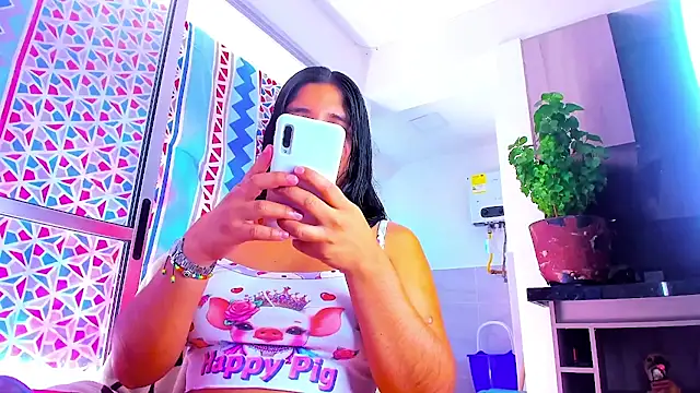 Snapshot of laura_goddess_ts chatting on 10-15-25, 01:55 laura goddess ts online show from 10-15-25, 01:55