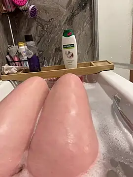 Imogenbabyyy online show from 04-10-26, 07:18