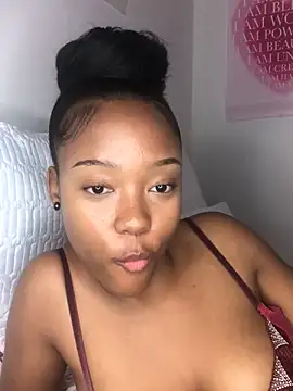 Snapshot of Sprinkle_Q chatting on 10-30-25, 12:56 Sprinkle Q online show from 10-30-25, 12:56