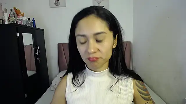 Snapshot of Liahdiaz_ chatting on 07-06-26, 01:30 Liahdiaz online show from 07-06-26, 01:30