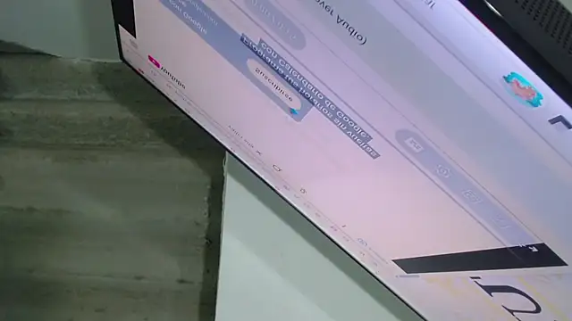 Snapshot of LicyEvans1 chatting on 04-12-26, 12:59 LicyEvans1 online show from 04-12-26, 12:59