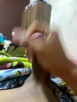 Snapshot of marcqueim chatting on 10-18-25, 09:48 marcqueim online show from 10-18-25, 09:48