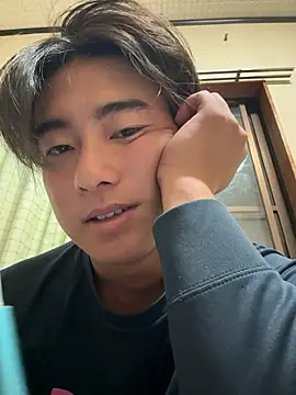 Snapshot of shoma2003 chatting on 10-31-25, 02:07 shoma2003 online show from 10-31-25, 02:07