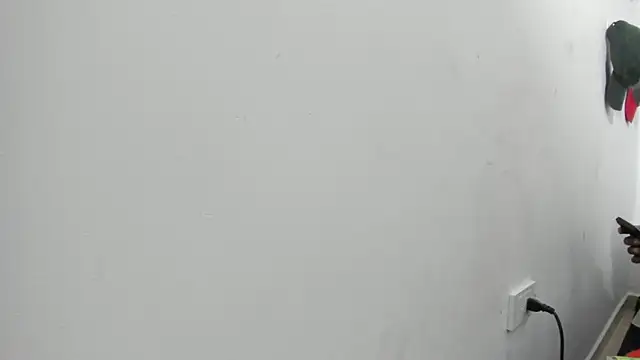 Rihanna hotx online show from 03-21-26, 01:21