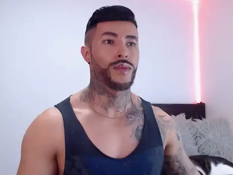 andrea de lucaa online show from 10-27-25, 02:48