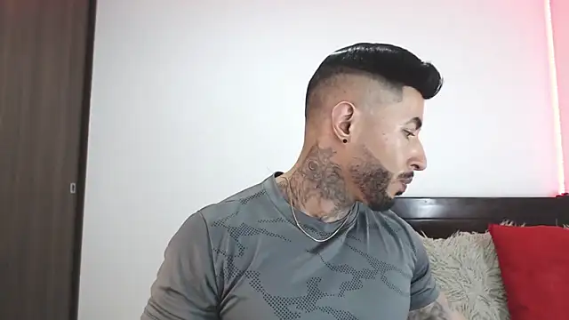 andrea de lucaa online show from 03-17-26, 02:05