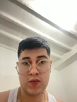 CamiloGonzales27 online show from 09-30-25, 03:44