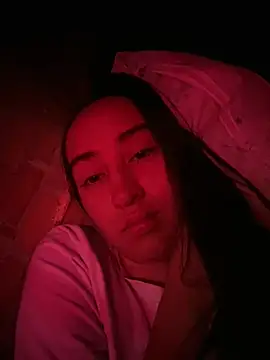 Snapshot of RAKEL37 chatting on 04-07-26, 01:44 RAKEL37 online show from 04-07-26, 01:44