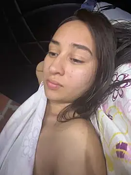 Snapshot of RAKEL37 chatting on 05-28-26, 04:32 RAKEL37 online show from 05-28-26, 04:32