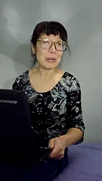 LeemaBean online show from 10-11-25, 06:06