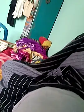 maddy3108 online show from 09-15-25, 05:51