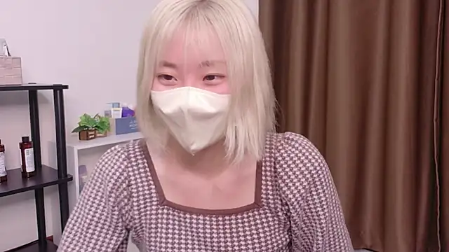 Snapshot of Nana__ch chatting on 06-06-26, 04:44 Nana ch online show from 06-06-26, 04:44