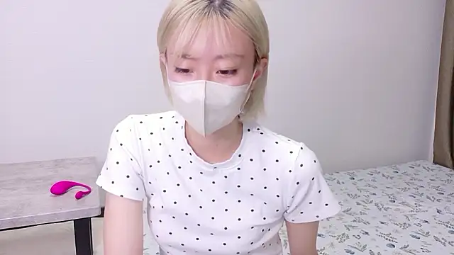 Nana  ch online show from 06-26-26, 10:19