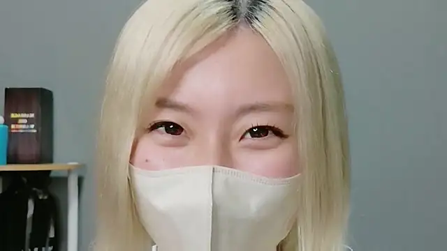 Nana  ch online show from 06-30-26, 12:39