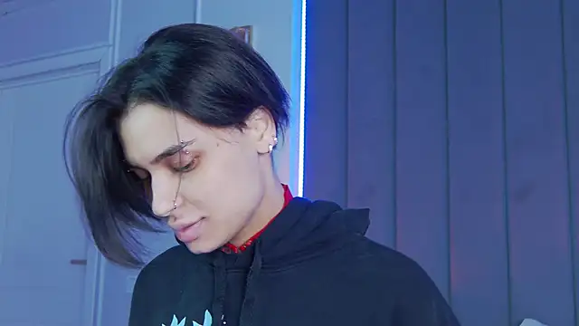 VioletAsh online show from 10-21-25, 04:35