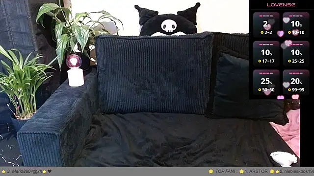 Snapshot of __Leyla__ chatting on 04-18-26, 06:01 Leyla online show from 04-18-26, 06:01
