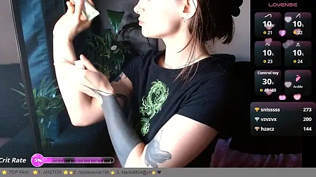 Snapshot of __Leyla__ chatting on 04-20-26, 06:09 Leyla online show from 04-20-26, 06:09