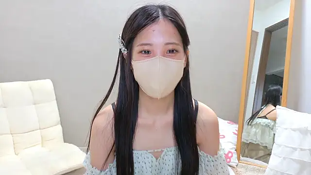 Snapshot of riri__nyan_o0 chatting on 06-10-26, 11:42 riri nyan o0 online show from 06-10-26, 11:42