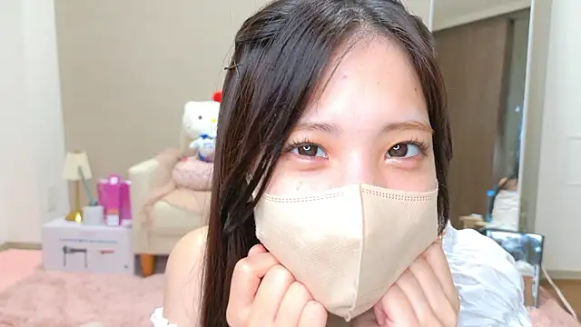 Snapshot of riri__nyan_o0 chatting on 07-04-26, 10:43 riri nyan o0 online show from 07-04-26, 10:43