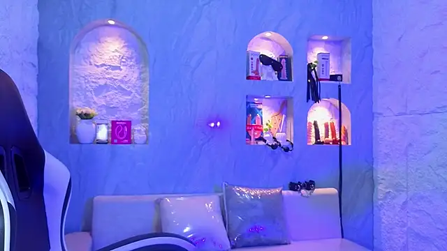 Sophia tf online show from 03-15-26, 01:06