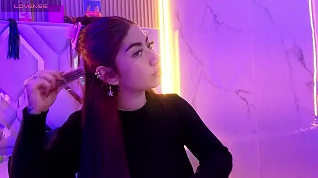 Sophia tf online show from 03-31-26, 08:09