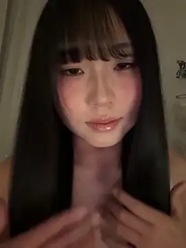 Snapshot of 77momomo chatting on 05-14-26, 03:30 77momomo online show from 05-14-26, 03:30