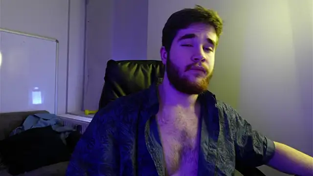 Snapshot of Mark_Maxim chatting on 11-10-25, 09:14 Mark Maxim online show from 11-10-25, 09:14