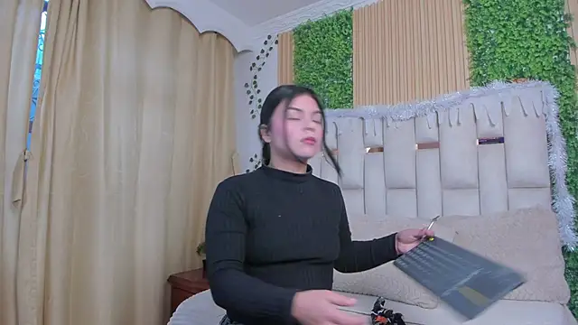 Jade Nmm online show from 12-17-25, 01:17