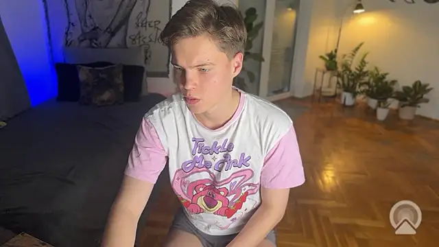 Snapshot of RusBradPitt chatting on 02-10-26, 03:27 RusBradPitt online show from 02-10-26, 03:27