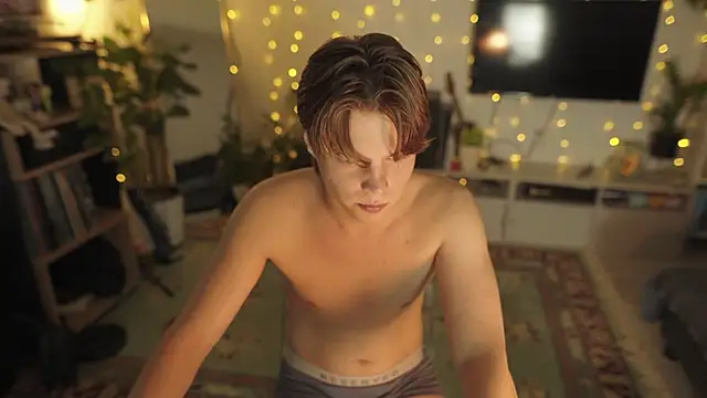 RusBradPitt online show from 07-10-26, 01:25