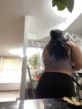 Snapshot of Tokio_Sakura chatting on 11-13-25, 04:39 Tokio Sakura online show from 11-13-25, 04:39