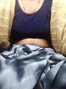 Snapshot of Hut_rotu_cute chatting on 01-15-26, 03:27 Hut rotu cute online show from 01-15-26, 03:27