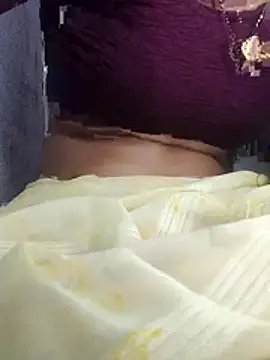 Snapshot of Hut_rotu_cute chatting on 02-01-26, 03:21 Hut rotu cute online show from 02-01-26, 03:21