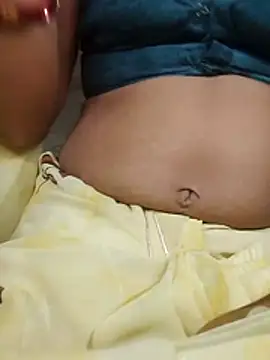 Snapshot of Hut_rotu_cute chatting on 02-04-26, 05:08 Hut rotu cute online show from 02-04-26, 05:08