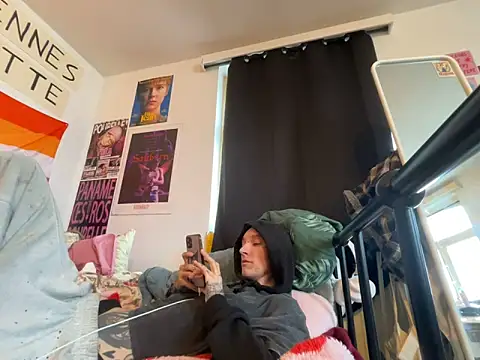 Snapshot of Styxlust chatting on 04-21-26, 05:06 Styxlust online show from 04-21-26, 05:06