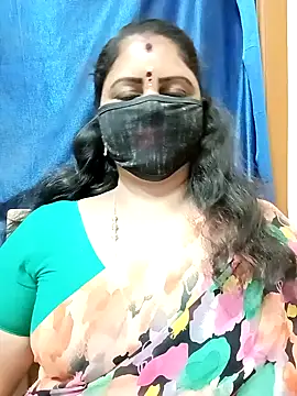 Snapshot of sushma26 chatting on 04-18-26, 05:39 sushma26 online show from 04-18-26, 05:39