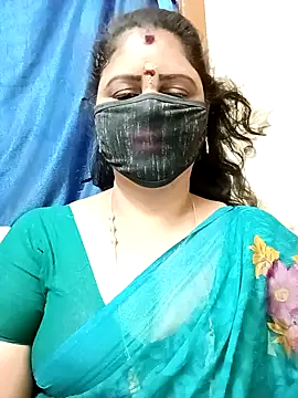 Snapshot of sushma26 chatting on 04-19-26, 06:32 sushma26 online show from 04-19-26, 06:32