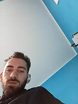 wisiejj online show from 10-19-25, 01:45