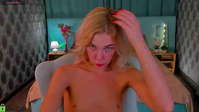 Aurora Bennet online show from 10-06-25, 12:19