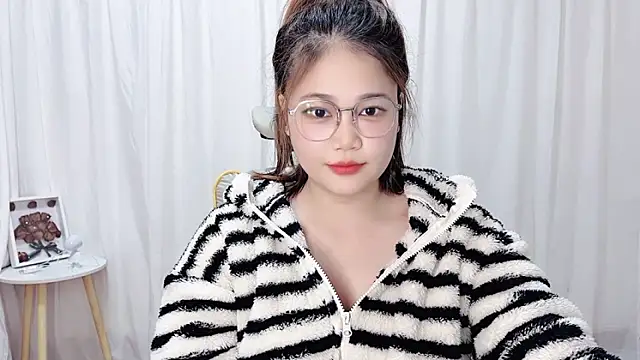 Dec-7758 online show from 11-16-25, 01:17