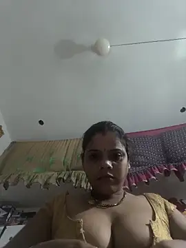 Snapshot of Setty54 chatting on 09-18-25, 06:54 Setty54 online show from 09-18-25, 06:54