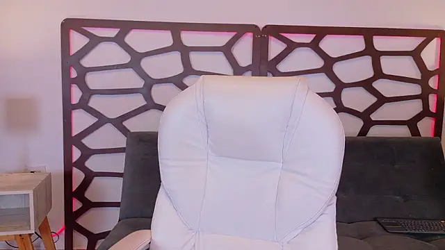 kloe bella online show from 02-13-26, 12:34