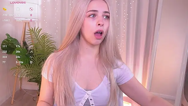 ShinyBarbie online show from 12-04-25, 06:55